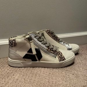 Dolce Vita Zello sneakers size 8.5